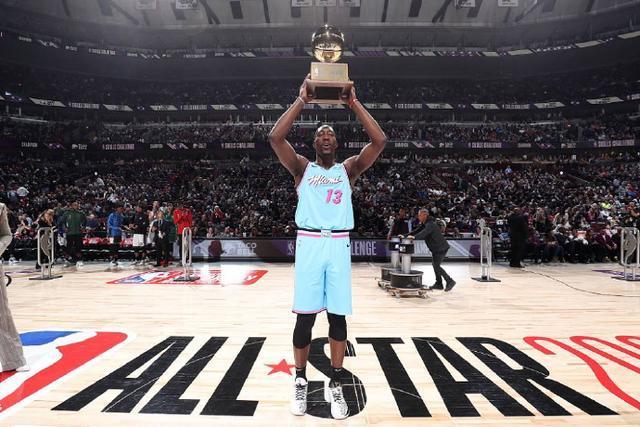 威少告别NBA：三双光环成就与桎梏并存