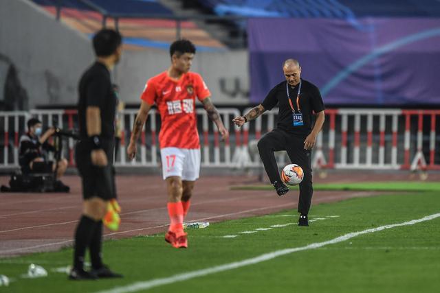 鲍威尔透露曾有机会进入NFL，但因安全隐患放弃